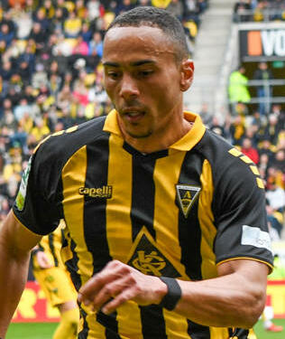 Profilbild: Robin Afamefuna