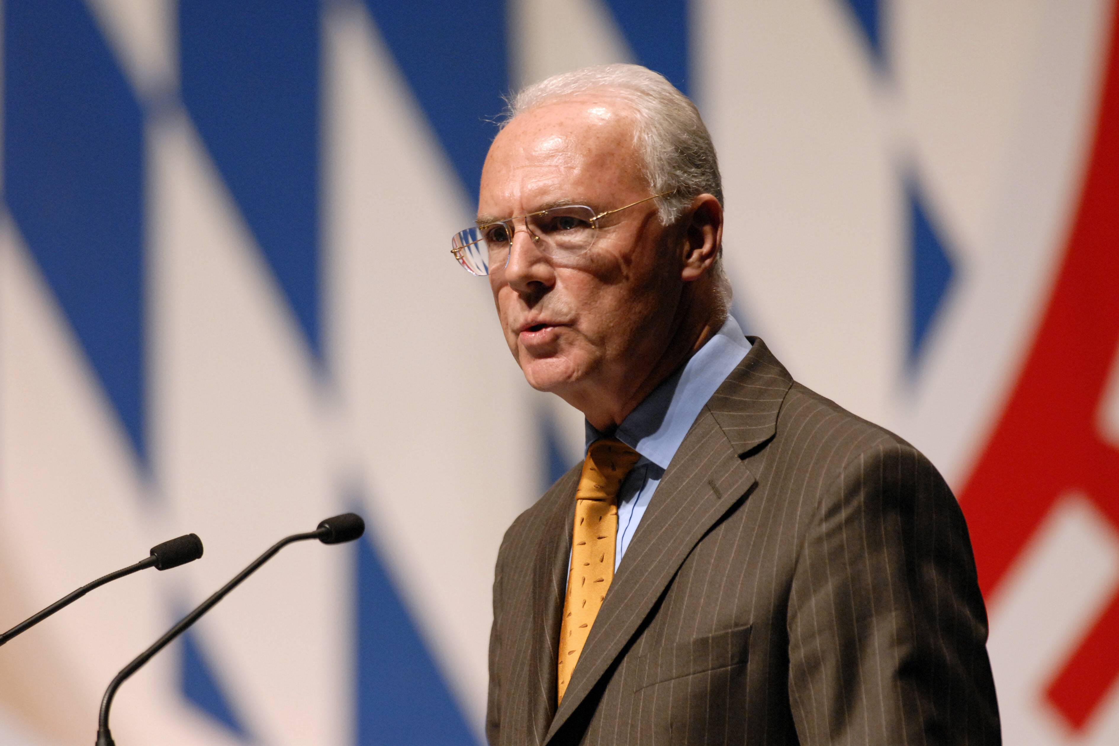 Franz Anton Beckenbauer bei der Meisterfeier mit dem HSV 1982.