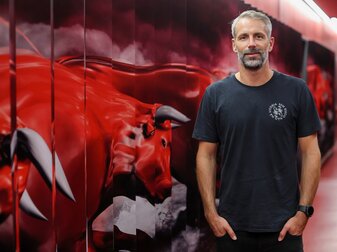 Trainer Marco Rose trifft bei seinem Leipzig-Debüt gegen Ex-Club BVB gleich auf seinen dortigen Vorgänger und Nachfolger Terzic. Trainer Marco Rose trifft bei seinem Leipzig-Debüt gegen Ex-Club BVB gleich auf seinen dortigen Vorgänger und Nachfolger Terzic.