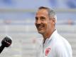 Will mit der Eintracht den glänzenden Saisonstart in Köln fortseten: Frankfurts Trainer Adi Hütter. Foto: Arne Dedert/dpa-Pool/dpa