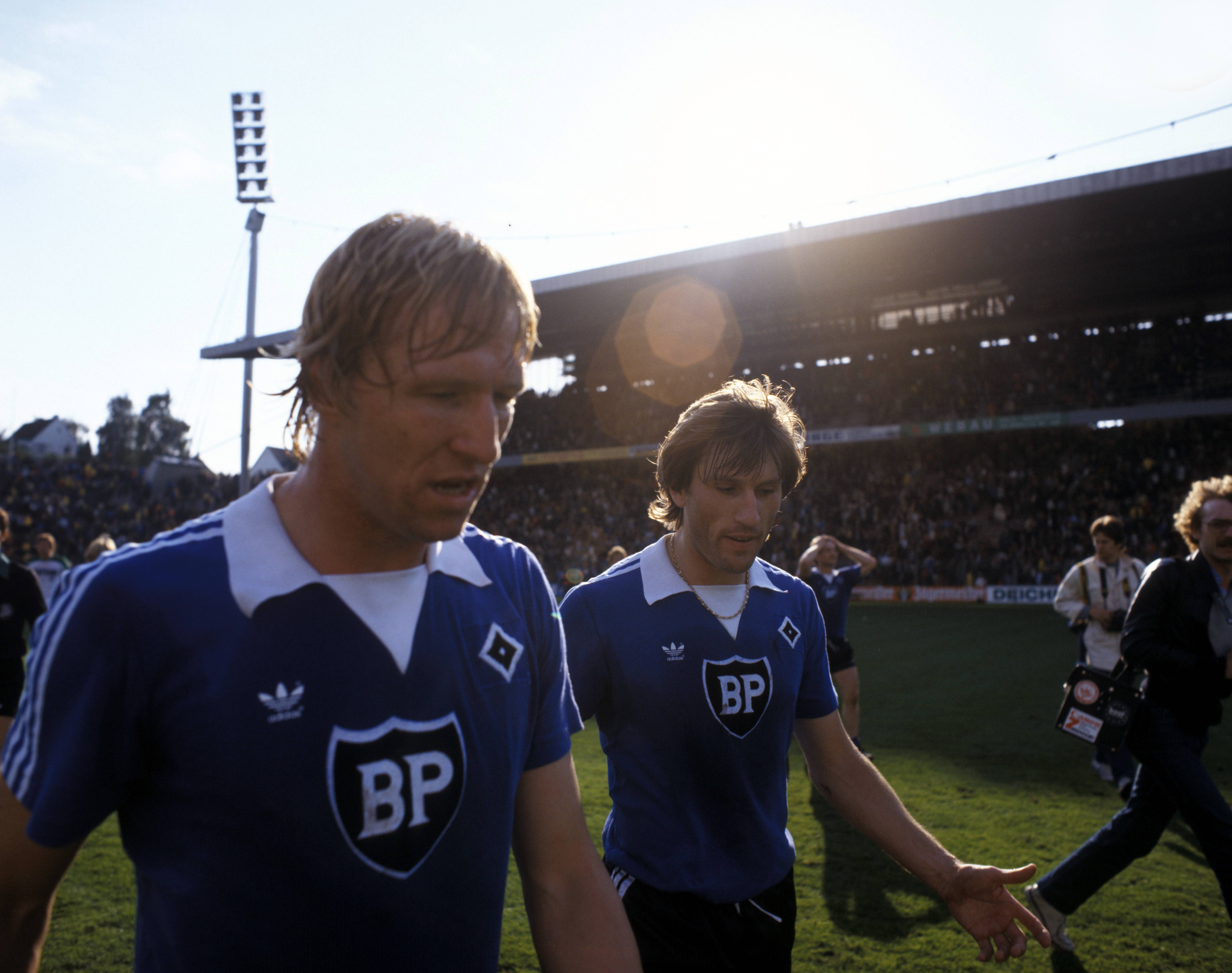 Horst Hrubesch über seinen Spitznamen ,,Dat Kopfball-Ungeheuer."