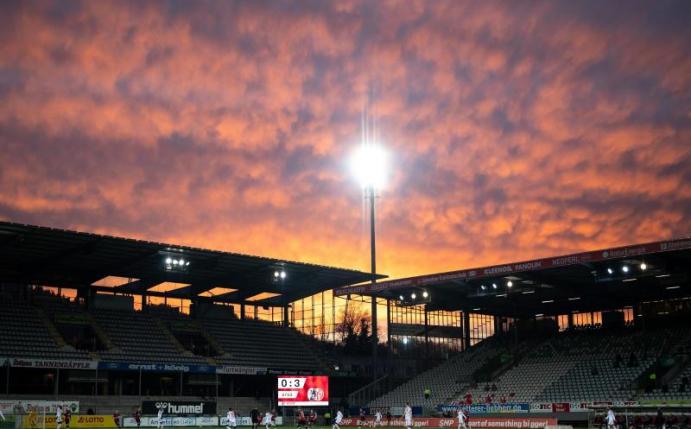 Am Sonntag tritt der SC Freiburg beim Spiel gegen den FSV Mainz 05 zum letzten Mal im alten Dreisamstadion an. Foto: Sebastian Gollnow/dpa