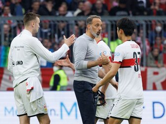 Der VfB Stuttgart muss den 1. FC Köln am letzten Spieltag besiegen, um die Chancen aufrecht zu erhalten Hertha BSC noch von Platz 15 zu verdrängen. Der VfB Stuttgart muss den 1. FC Köln am letzten Spieltag besiegen, um die Chancen aufrecht zu erhalten Hertha BSC noch von Platz 15 zu verdrängen.