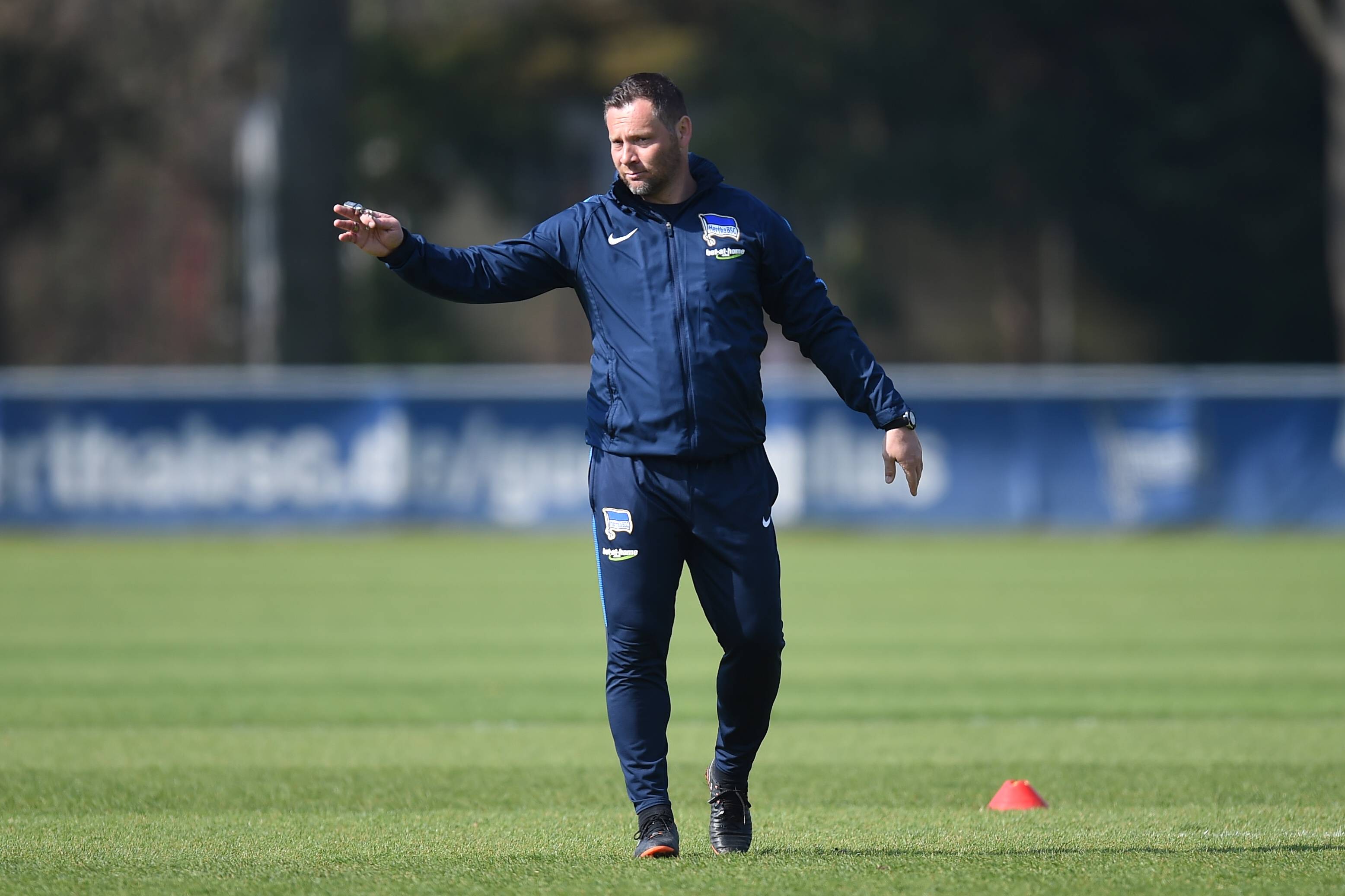 Hertha-Trainer Pal Dardai über den Elfmeter-Zoff zwischen Dodi Lukebakio und Davie Selke.