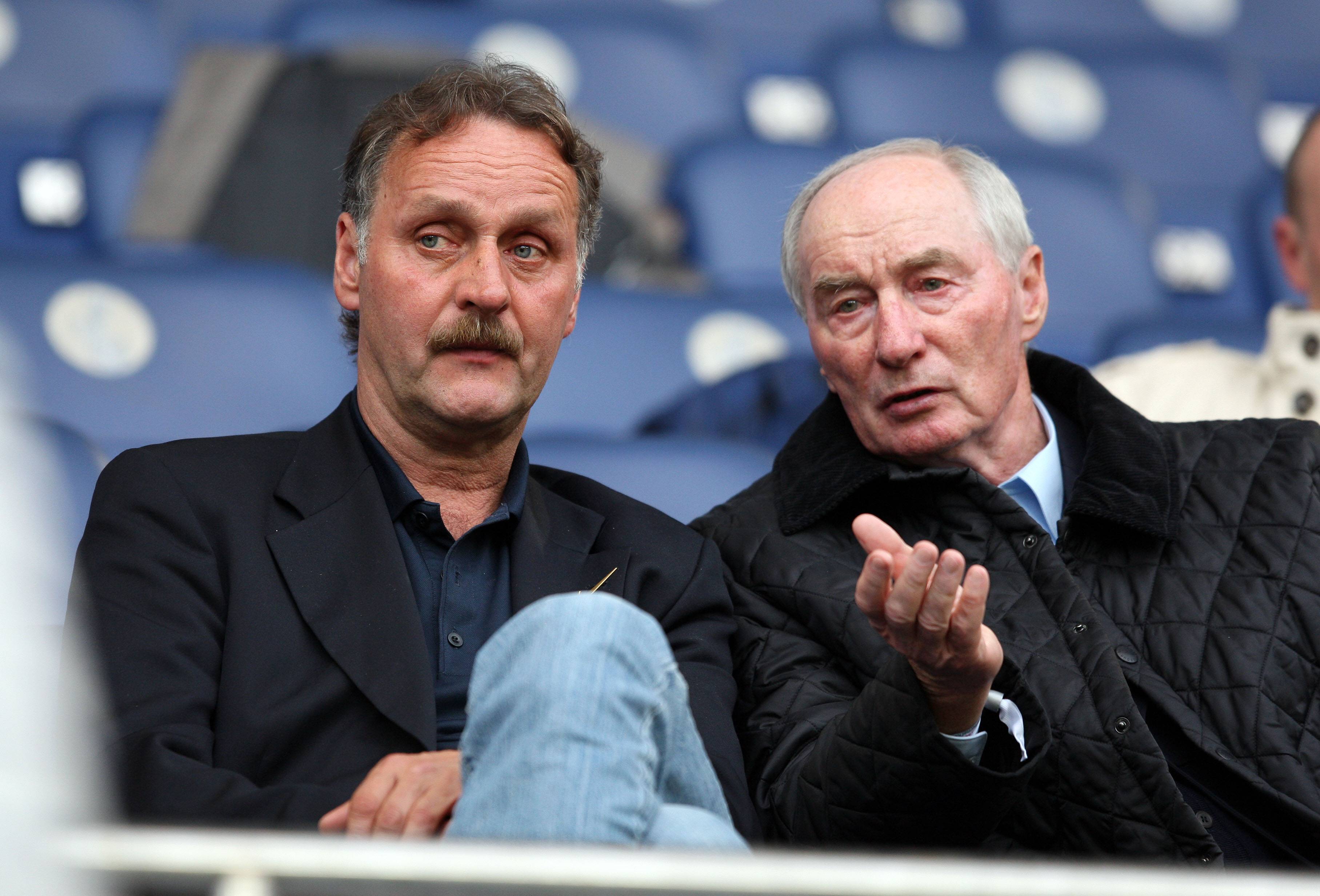 Bochums Trainer Peter Neururer über Christoph Daum, der den VfL zu den Abstiegskandidaten gerechnet hatte...