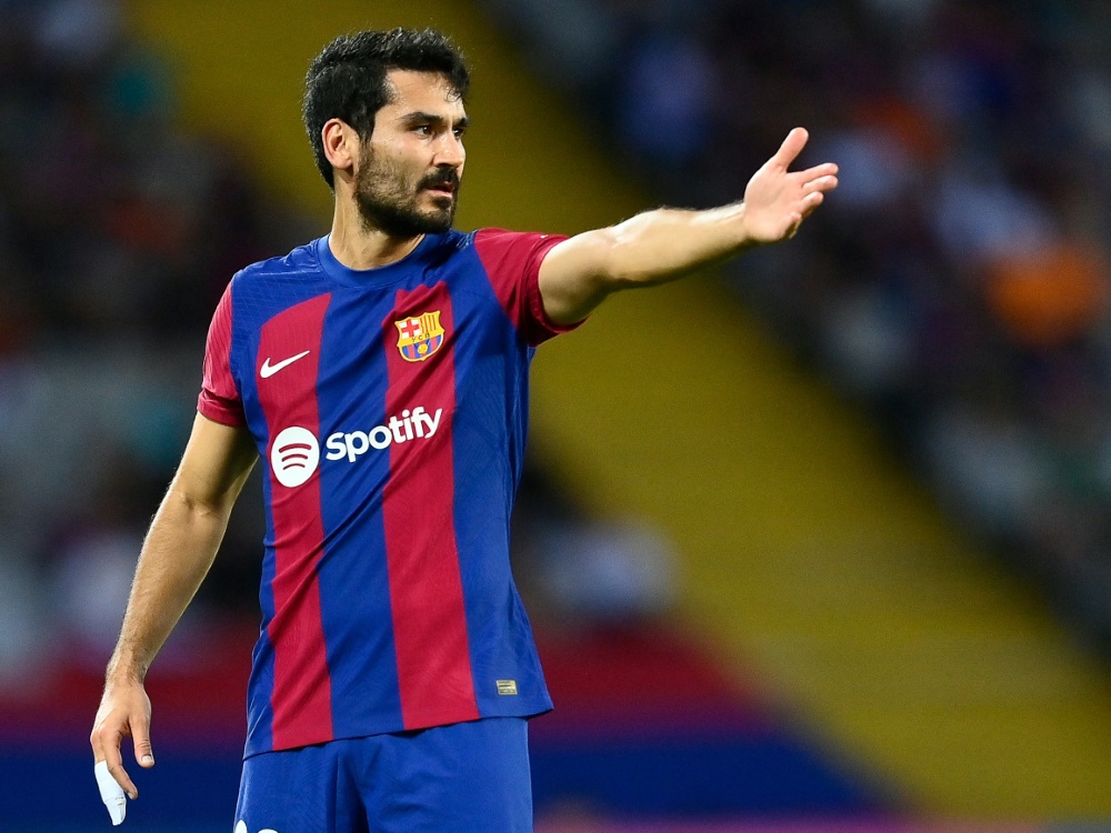 Barca im Clasico gegen Real in RollingStonesTrikots Fussballdaten