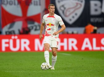 RB Leipzig sucht Ersatz für den verletzten Lukas Klostermann. RB Leipzig sucht Ersatz für den verletzten Lukas Klostermann.