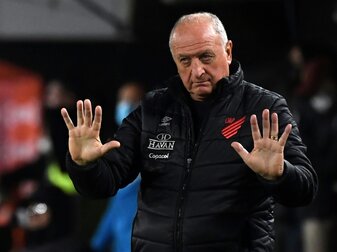 Mit 73 Jahren schreibt Scolari erneut Trainergeschichte Mit 73 Jahren schreibt Scolari erneut Trainergeschichte