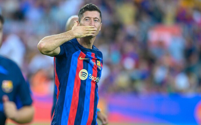 Wartet immer noch auf seine Spielgenehmigung für die spanische Liga: Robert Lewandowski.