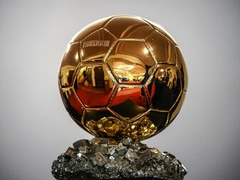 Lionel Messi steht nicht auf der Liste der 30 nominierten Spieler für den prestigeträchtigen Ballon d'Or. Lionel Messi steht nicht auf der Liste der 30 nominierten Spieler für den prestigeträchtigen Ballon d'Or.