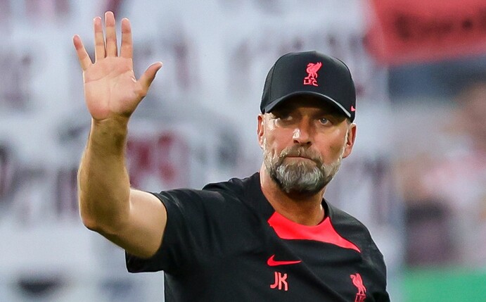 Jürgen Klopps Liverpooler sind mit einem 2:2 in Fulham schwach in die Saison gestartet.