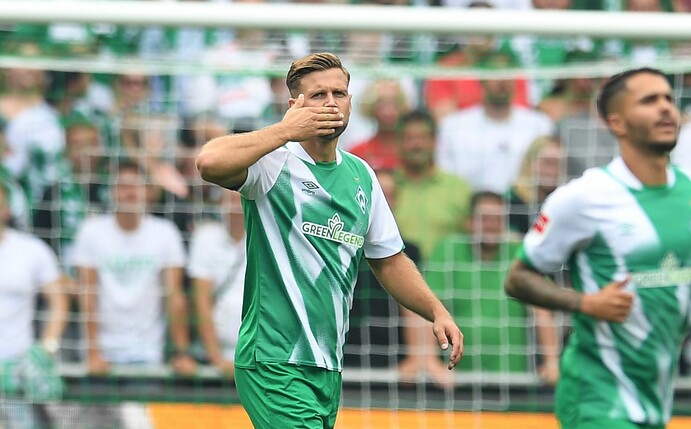Niclas Füllkrug hat in Bremen auf einen Teil seines Gehalts verzichtet.