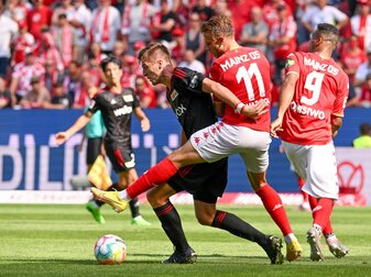 Das Duell zwischen Mainz und Union blieb bei großer Hitze recht schlapp. Das Duell zwischen Mainz und Union blieb bei großer Hitze recht schlapp.