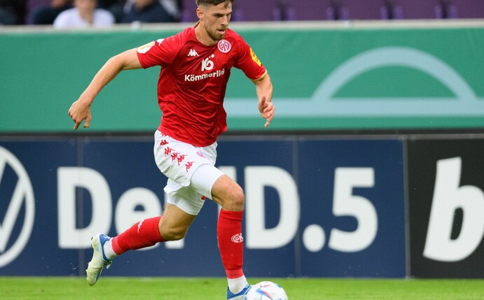 Will mit dem DFB-Team zur WM nach Katar: Mainz-Profi Anton Stach.