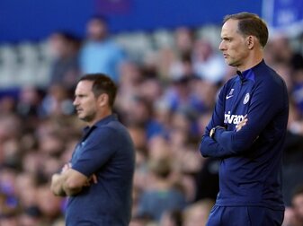 Dem Trainer des FC Chelsea, Thomas Tuchel, droht eine Strafe wegen Schiedsrichterkritik. Dem Trainer des FC Chelsea, Thomas Tuchel, droht eine Strafe wegen Schiedsrichterkritik.