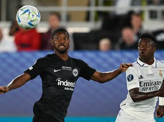 Fällt verletzt für Eintracht Frankfurt aus: Almamy Touré. Fällt verletzt für Eintracht Frankfurt aus: Almamy Touré.