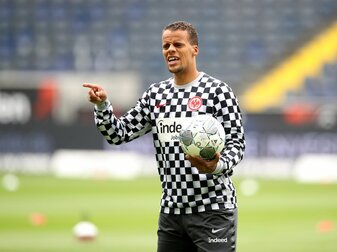Timothy Chandler spielt für Eintracht Frankfurt in der Bundesliga. Timothy Chandler spielt für Eintracht Frankfurt in der Bundesliga.