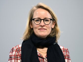 Profifußball in der Energiekrise: Hopfen warnt Profifußball in der Energiekrise: Hopfen warnt