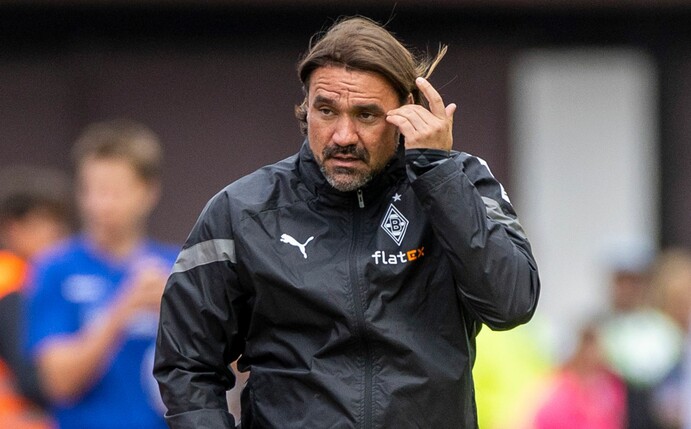 Gladbachs Trainer Daniel Farke hat surreale Erinerungen an seiner Intermezzo in Russland.