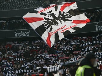 Eintracht Frankfurt trifft im Finale um den Einzug in die nächste Champions-League-Runde auf Ajax Amsterdam. Eintracht Frankfurt trifft im Finale um den Einzug in die nächste Champions-League-Runde auf Ajax Amsterdam.