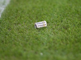 Gesamtumsatz im europäischen Fußball steigt in Saison 20/21 Gesamtumsatz im europäischen Fußball steigt in Saison 20/21