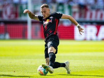Er macht es mit Köpfchen: Fußball-Profi David Raum hat für seinen schnellen Aufstieg zum Nationalspieler vor allem seine mentale Einstellung verantwortlich gemacht. Er macht es mit Köpfchen: Fußball-Profi David Raum hat für seinen schnellen Aufstieg zum Nationalspieler vor allem seine mentale Einstellung verantwortlich gemacht.