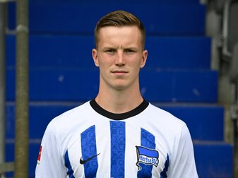 Hertha: Profivertrag für Offensivspieler Wollschläger Hertha: Profivertrag für Offensivspieler Wollschläger