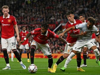Erzrivale United stürzt Klopp in die Krise Erzrivale United stürzt Klopp in die Krise