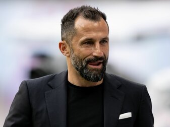 Sportdirektor Hasan Salihamidzic und seine Bayern haben in dieser Saison große Ziele. Sportdirektor Hasan Salihamidzic und seine Bayern haben in dieser Saison große Ziele.