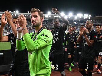 Verabschiedet sich Keeper Kevin Trapp erneut von Eintracht Frankfurt Richtung Ausland? Verabschiedet sich Keeper Kevin Trapp erneut von Eintracht Frankfurt Richtung Ausland?