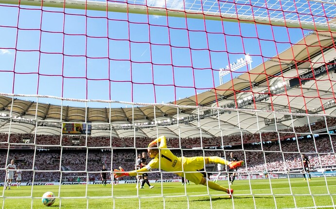 Leipzigs Torwart Peter Gulacsi kehrt in das Team zurück.