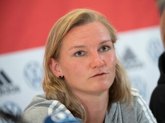 Nationalspielerin Alexandra Popp bleibt in Wolfsburg. Nationalspielerin Alexandra Popp bleibt in Wolfsburg.