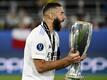 Europas Fußballer des Jahres: Karim Benzema feiert mit dem UEFA-Supercup.