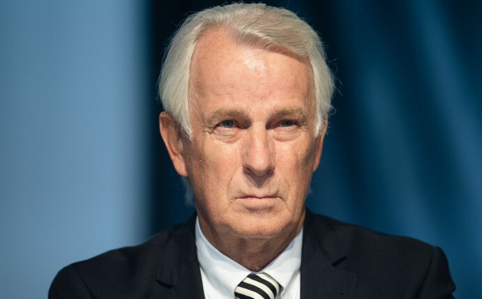 Rainer Bonhof, Vizepräsident von Borussia Mönchengladbach, blickt unbesorgt auf die Bundesliga-Saison.