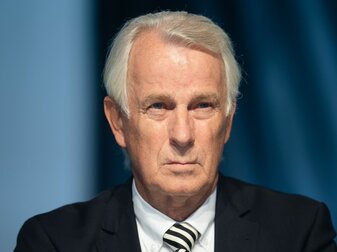 Rainer Bonhof, Vizepräsident von Borussia Mönchengladbach, blickt unbesorgt auf die Bundesliga-Saison. Rainer Bonhof, Vizepräsident von Borussia Mönchengladbach, blickt unbesorgt auf die Bundesliga-Saison.