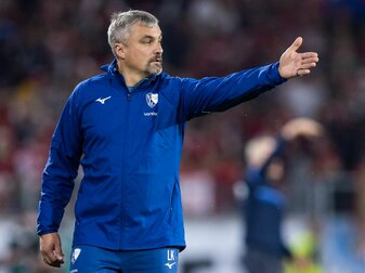 Bochums Trainer Thomas Reis musste mit seiner Mannschaft eine erneute Niederlage hinnehmen. Bochums Trainer Thomas Reis musste mit seiner Mannschaft eine erneute Niederlage hinnehmen.
