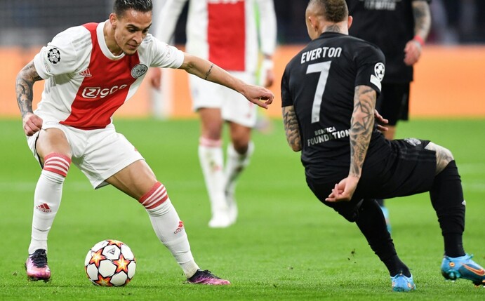 ManUnited bietet 100 Millionen für Antony von Ajax