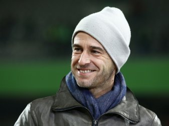 Mehmet Scholl übte scharfe Kritik an Bayerns Götze (Quelle: FIRO/SID-IMAGES) Mehmet Scholl übte scharfe Kritik an Bayerns Götze (Quelle: FIRO/SID-IMAGES)