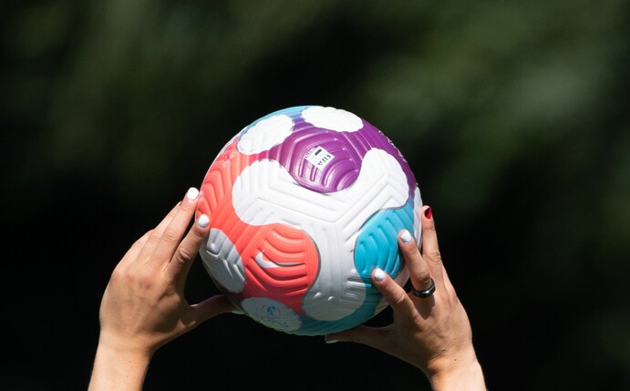 Die Begeisterung um die DFB-Frauen bei der EM war groß, doch das Interesse an der Bundesliga bleibt gering.