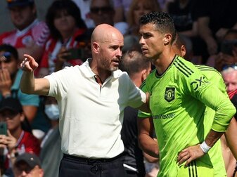 Ten Hag: Ronaldos Verbleib in Manchester ist "natürlich klar" Ten Hag: Ronaldos Verbleib in Manchester ist "natürlich klar"
