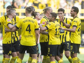 Die Spieler von Borussia Dortmund hoffen gegen Hoffenheim auf einen Mutmacher-Sieg für die kommende Terminhatz. Die Spieler von Borussia Dortmund hoffen gegen Hoffenheim auf einen Mutmacher-Sieg für die kommende Terminhatz.