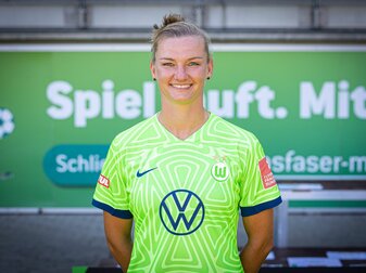 Wolfsburgs Alexandra Popp ist die Förderung der Bundesliga sogar wichtiger als das Thema Equal Pay. Wolfsburgs Alexandra Popp ist die Förderung der Bundesliga sogar wichtiger als das Thema Equal Pay.
