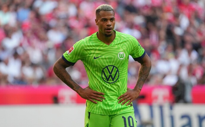 Angreifer Lukas Nmecha steht dem VfL Wolfsburg wohl gegen den 1. FC Köln zur Verfügung.