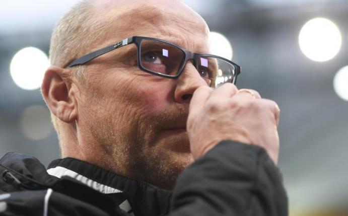 Was wird aus Thomas Schaaf in Hannover? Foto: Arne Dedert
