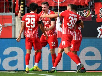 Sieg in Leverkusen: Freiburg stürmt an die Tabellenspitze Sieg in Leverkusen: Freiburg stürmt an die Tabellenspitze