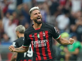 Olivier Giroud vom AC Mailand jubelt nach seinem Treffer. Olivier Giroud vom AC Mailand jubelt nach seinem Treffer.