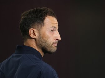 Will die Diskussion um seinen Job nicht an sich heranlassen: Leipzigs Trainer Domenico Tedesco. Will die Diskussion um seinen Job nicht an sich heranlassen: Leipzigs Trainer Domenico Tedesco.