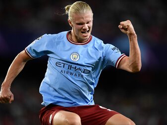 Erling Haaland jubelt über sein Tor zum 3:0 für Manchester City gegen FC Sevilla Erling Haaland jubelt über sein Tor zum 3:0 für Manchester City gegen FC Sevilla