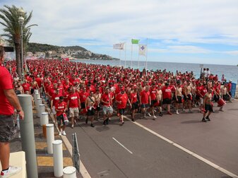 Kölner Fans feierten vor dem Spiel in Nizza. Kölner Fans feierten vor dem Spiel in Nizza.