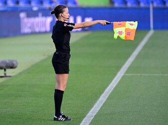 Schiedsrichterinnen-Streik verhindert Liga-Start in Spanien